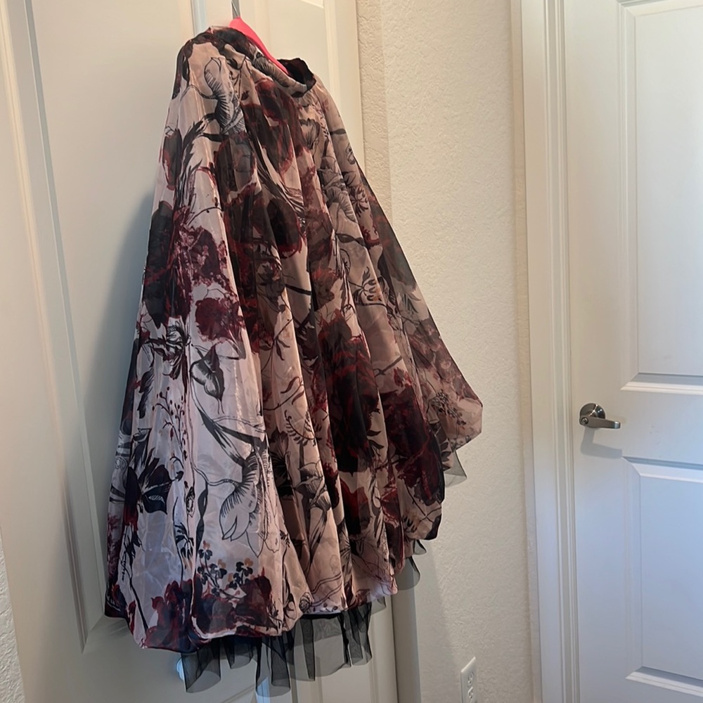 Size 8 organza skirt from anthropology